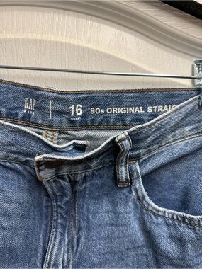 GAP Boys Straight Leg Jeans in Light Blue Denim